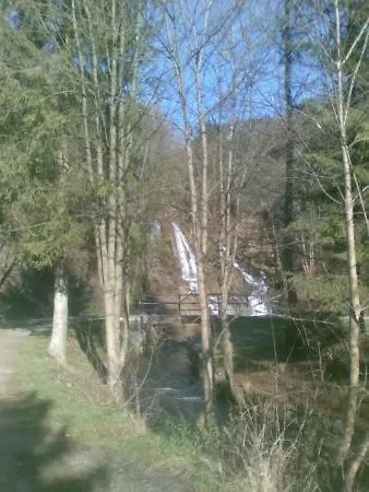 Pensionat By The Waterfall & Two With Shared Bathroom